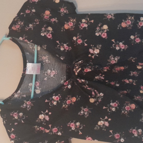 No Boundaries top - Picture 3 of 9